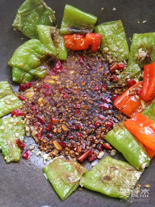 虎皮尖椒的做法