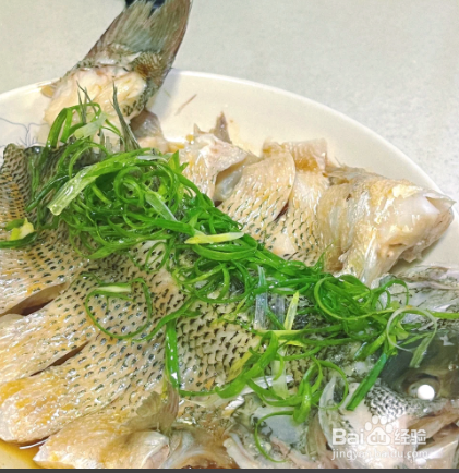 清蒸鲈鱼的正确做法