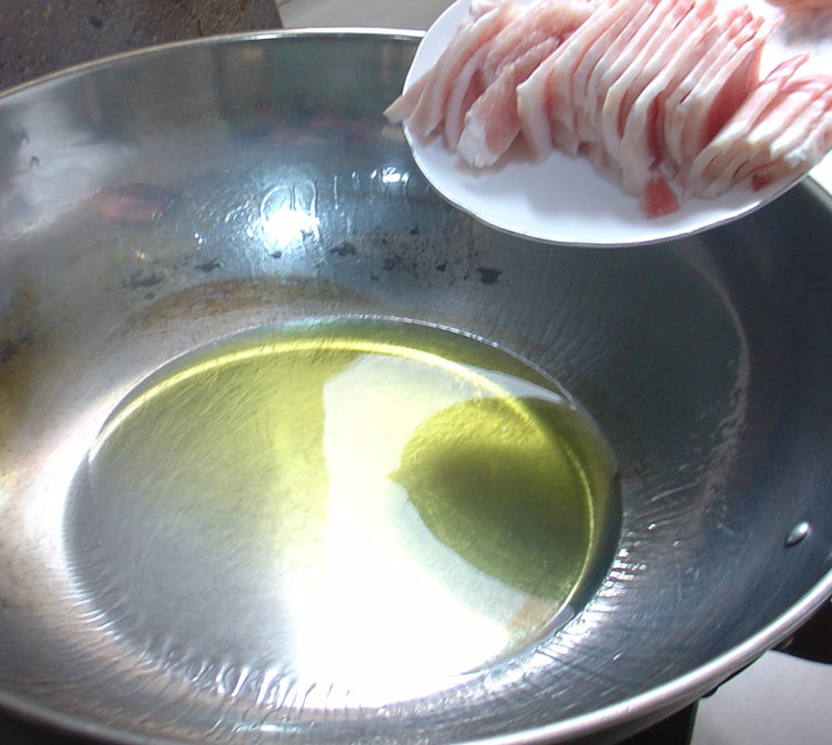 五花肉炖黄绿豆角的做法大全,味道真是好极了!