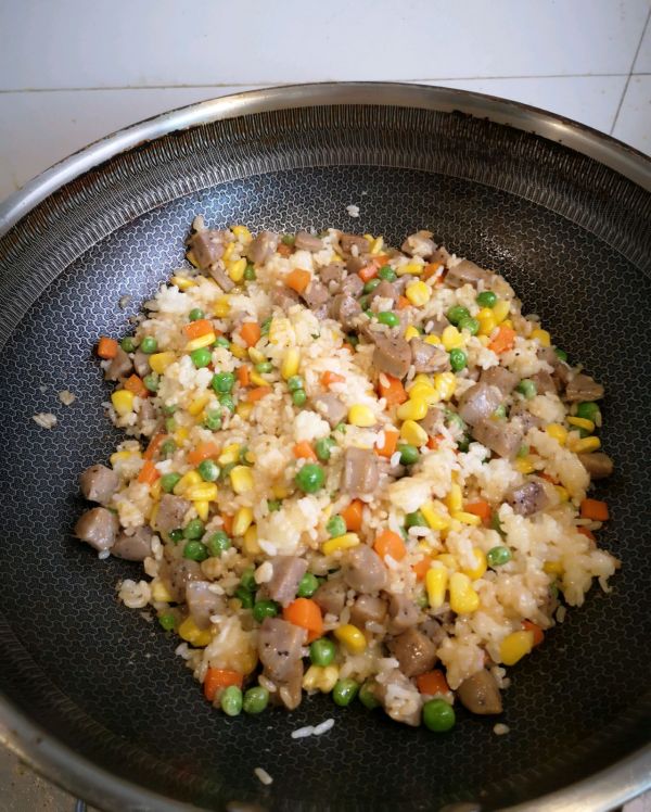 愛心松仁蛋炒饭