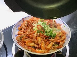 酱油河虾做法