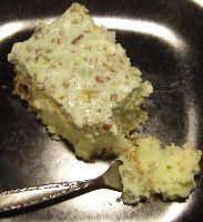 绿色圣帕特里克节点心和款待