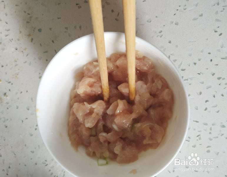 超级软烂鸡肉生菜蛋炒饭的做法