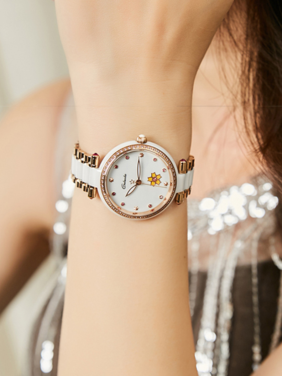 你以为它只是一款手表，不，它是你的气质