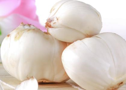 鲜百合晒了变黑了还能吃吗