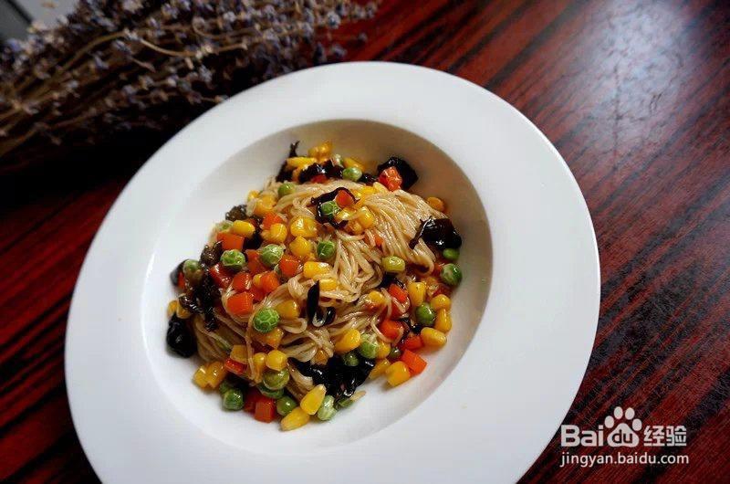 无法抵挡的五彩素菜焖面