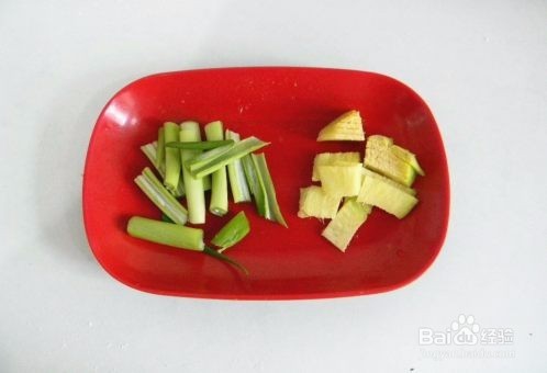 栗子鸡块是怎么做的？怎么做更好吃更入味？