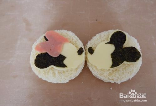 卡通便当—亲亲米奇米妮怎么做?