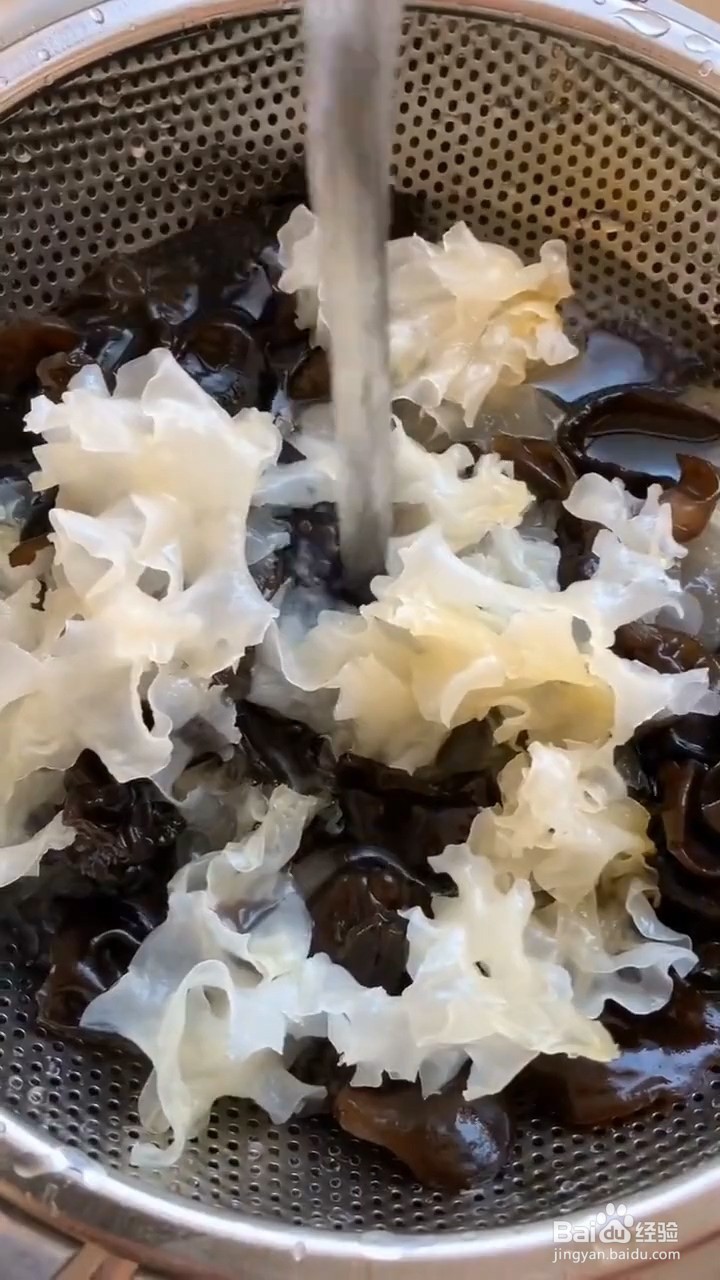 如何制作凉拌银耳