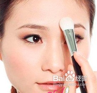 怎样上粉底凝脂雪肌无暇清透底妆