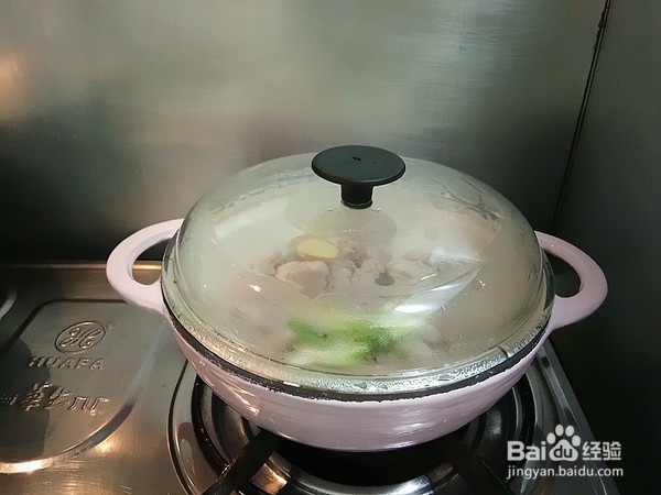 玉米排骨胡萝卜汤
