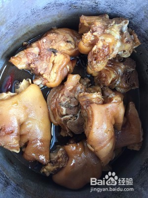 椒盐猪蹄是卤的还是烤的？哪种好吃？