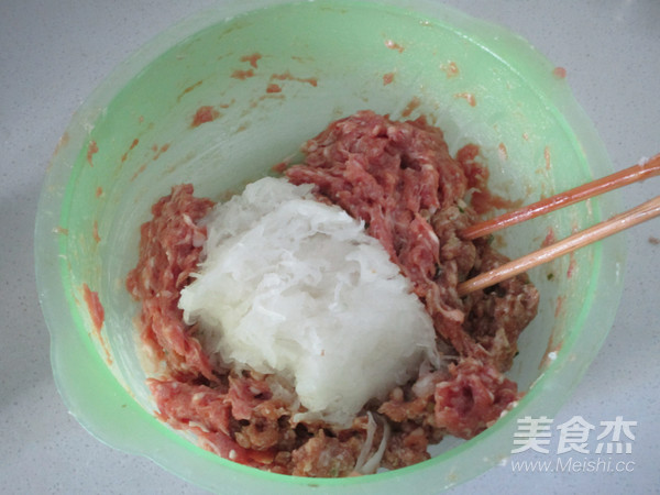 萝卜丝猪肉馅饼