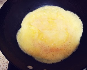 超嫩蒜苔炒鸡蛋的做法