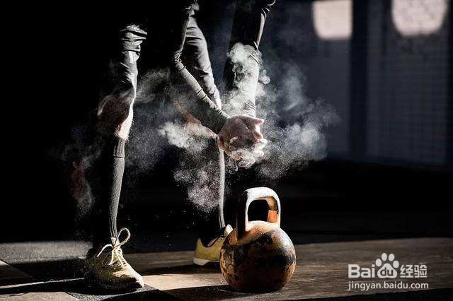 怎么用壶铃练臀？