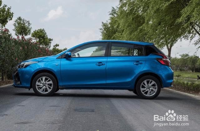 这款丰田配置逆天，油耗5升，仅6万，帝豪小心了