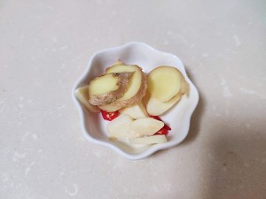 如何制作清炒毛豆