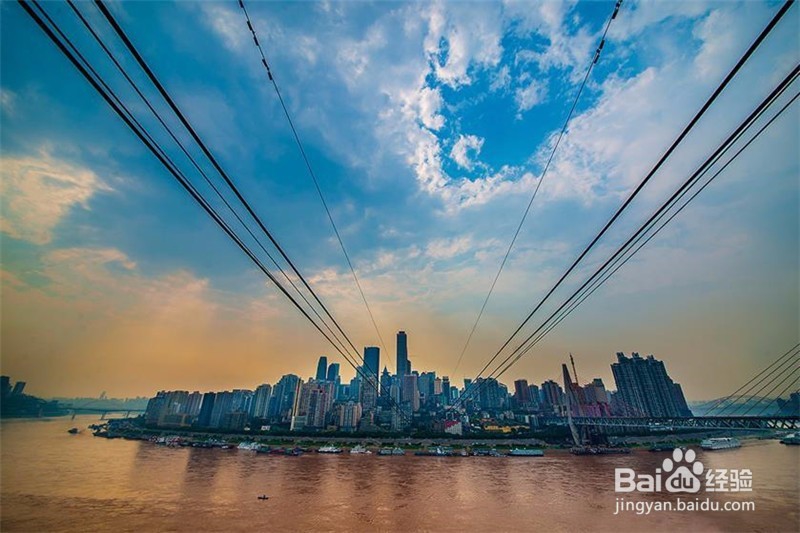 重庆长江索道全长1166米 被誉为