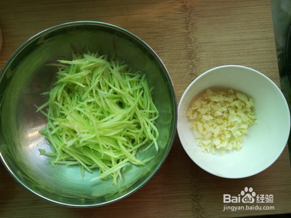 蒜香扇贝酱拌面的做法