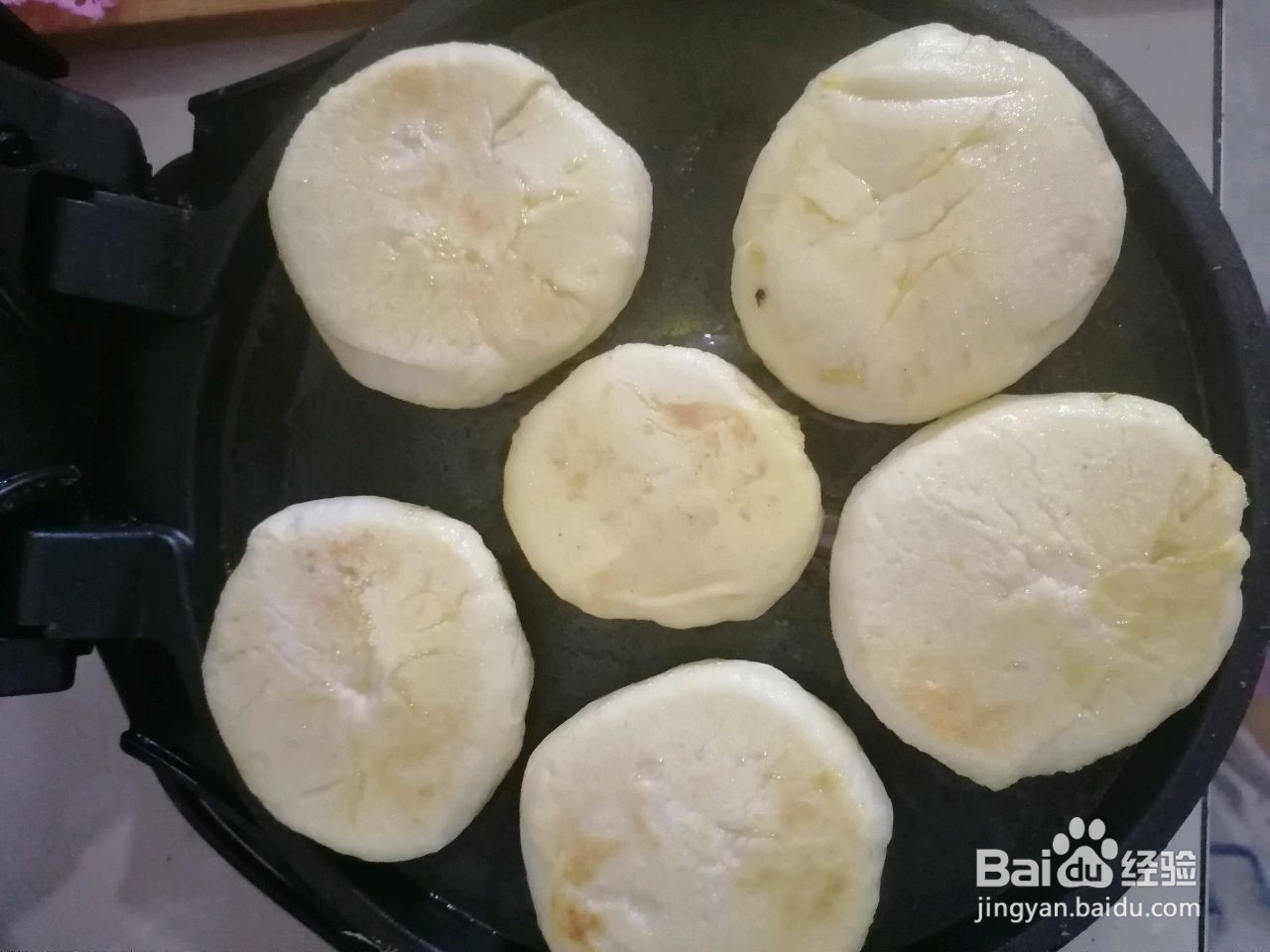 芝麻酱香饼的做法
