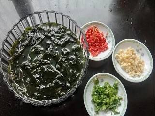 涼拌裙帶菜怎麼做?