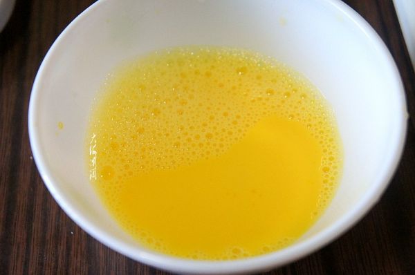 红豆沙蛋黄馅月饼