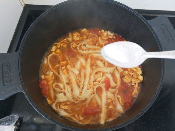 西红柿鸡蛋焖面