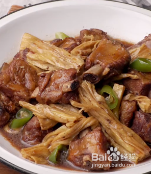 烧排骨的家常做法里面加什么菜