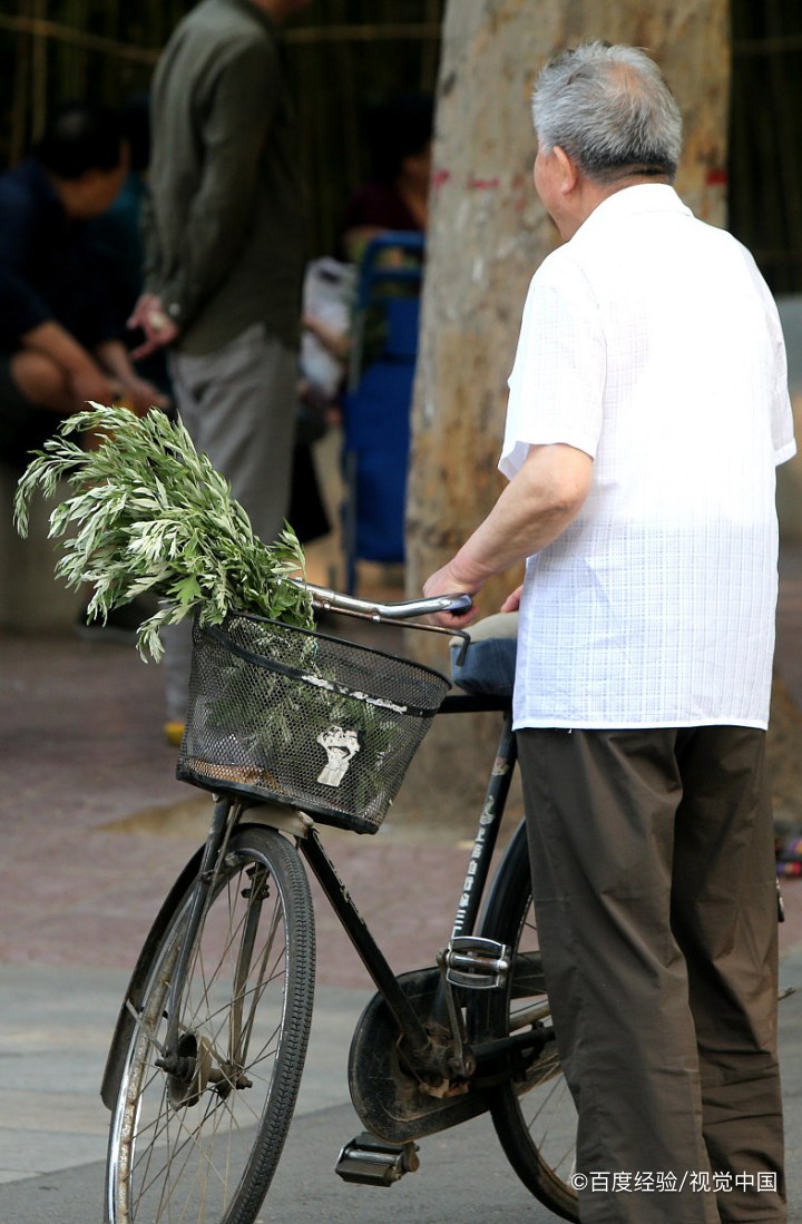 端午节放艾蒿怎么放在门口