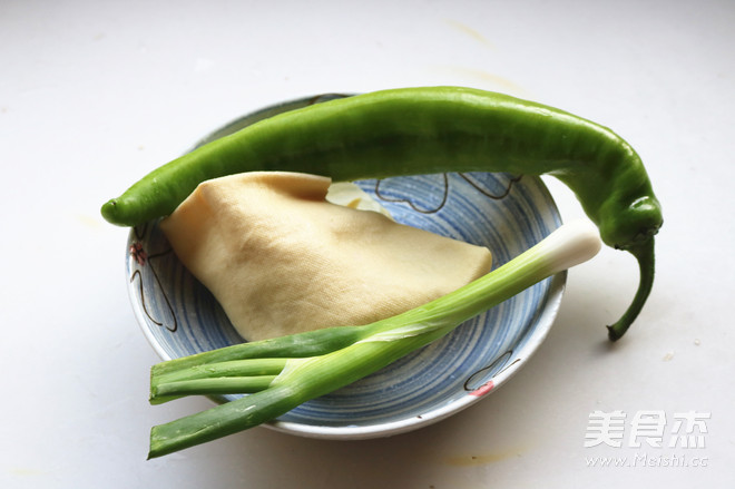尖椒干豆腐的做法
