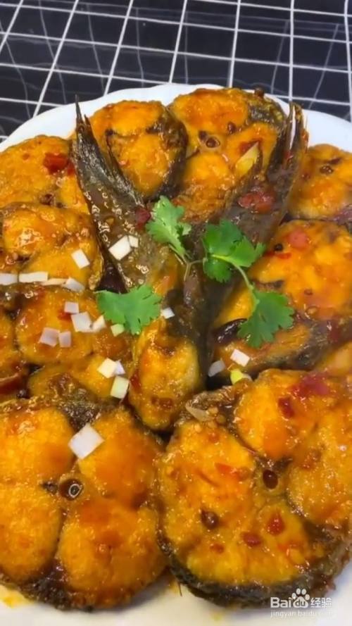 如何做美味健康的家庭版干烧鲅鱼?