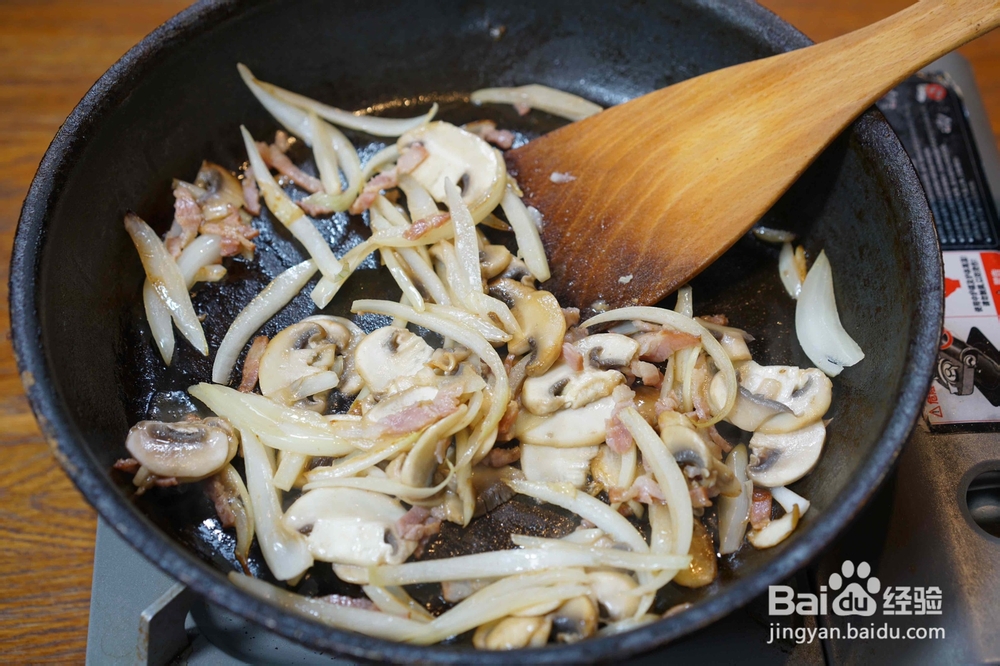 超级香的培根蛋黄奶油意大利面