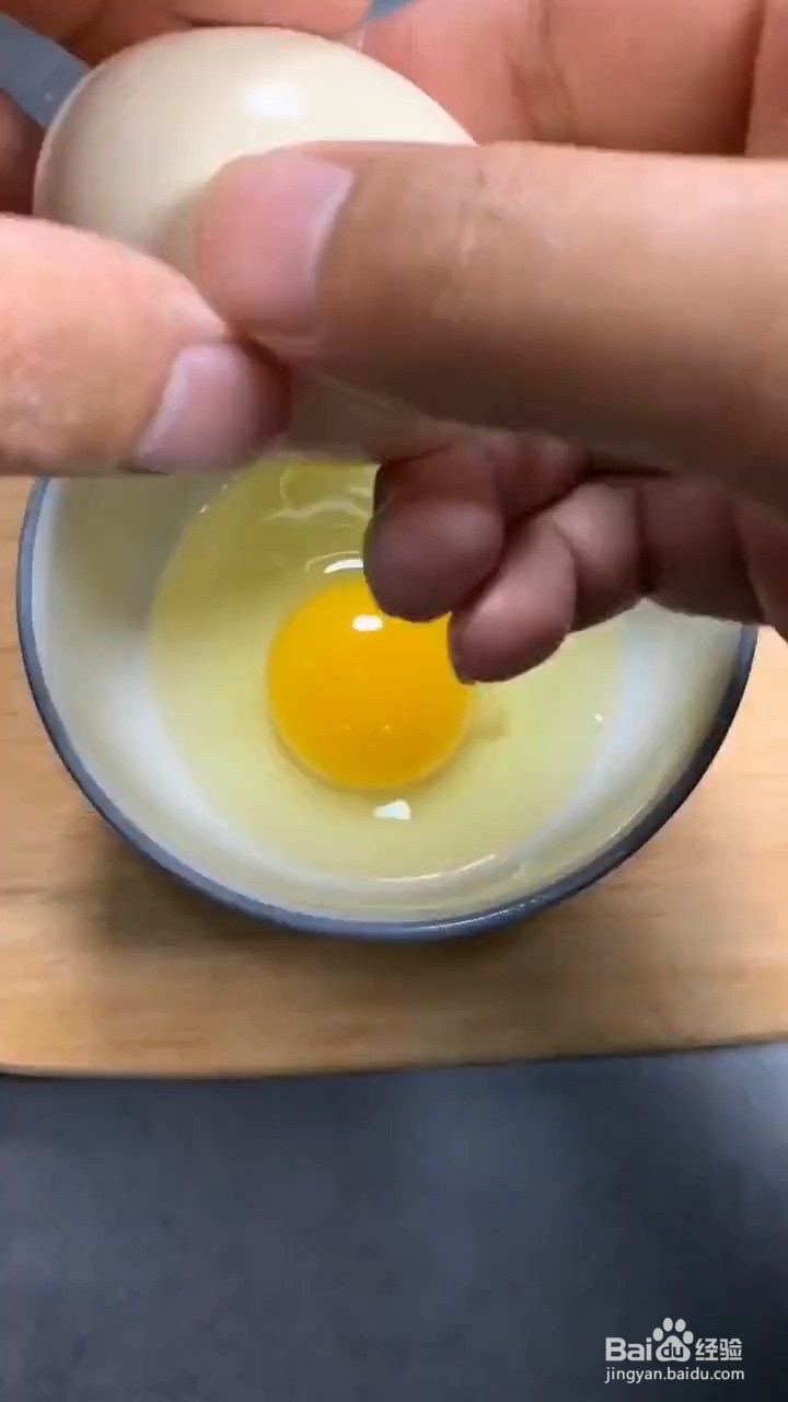 如何制作广式嫩滑鸡蛋糕？