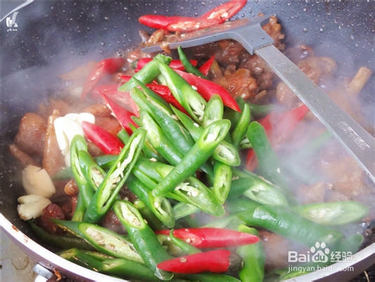 怎么做辣椒炒鸡?