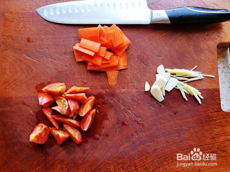 腊肉炒腊干怎么做？