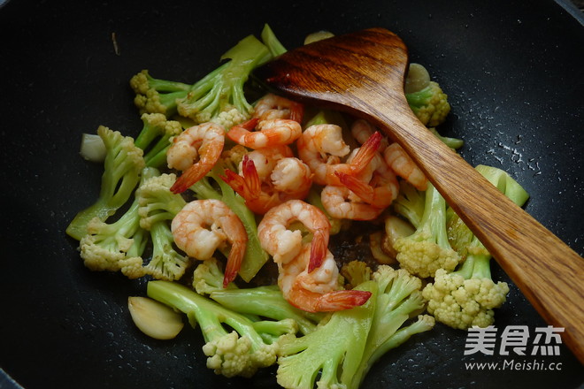 虾仁干煸菜花