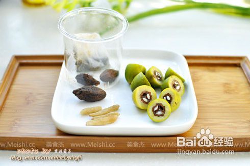 怎么制作檀香橄榄麦冬绿茶