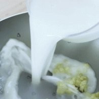 宝宝辅食--鲜虾茄子面汤