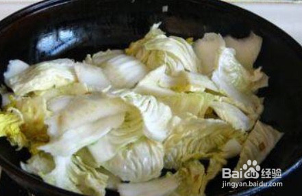 木耳炒白菜的做法