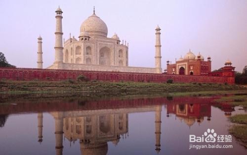 有哪些景美人少性价比极高的旅游国家？