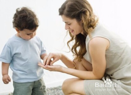 如何应对发脾气的宝宝。