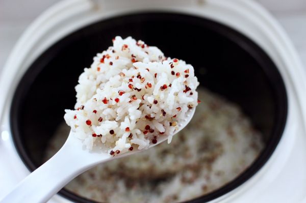 三色藜麦青菜饭团