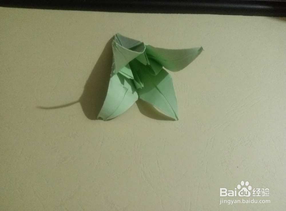 百合花折纸步骤