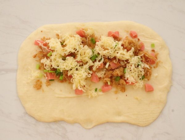 芝心火腿肉松面包