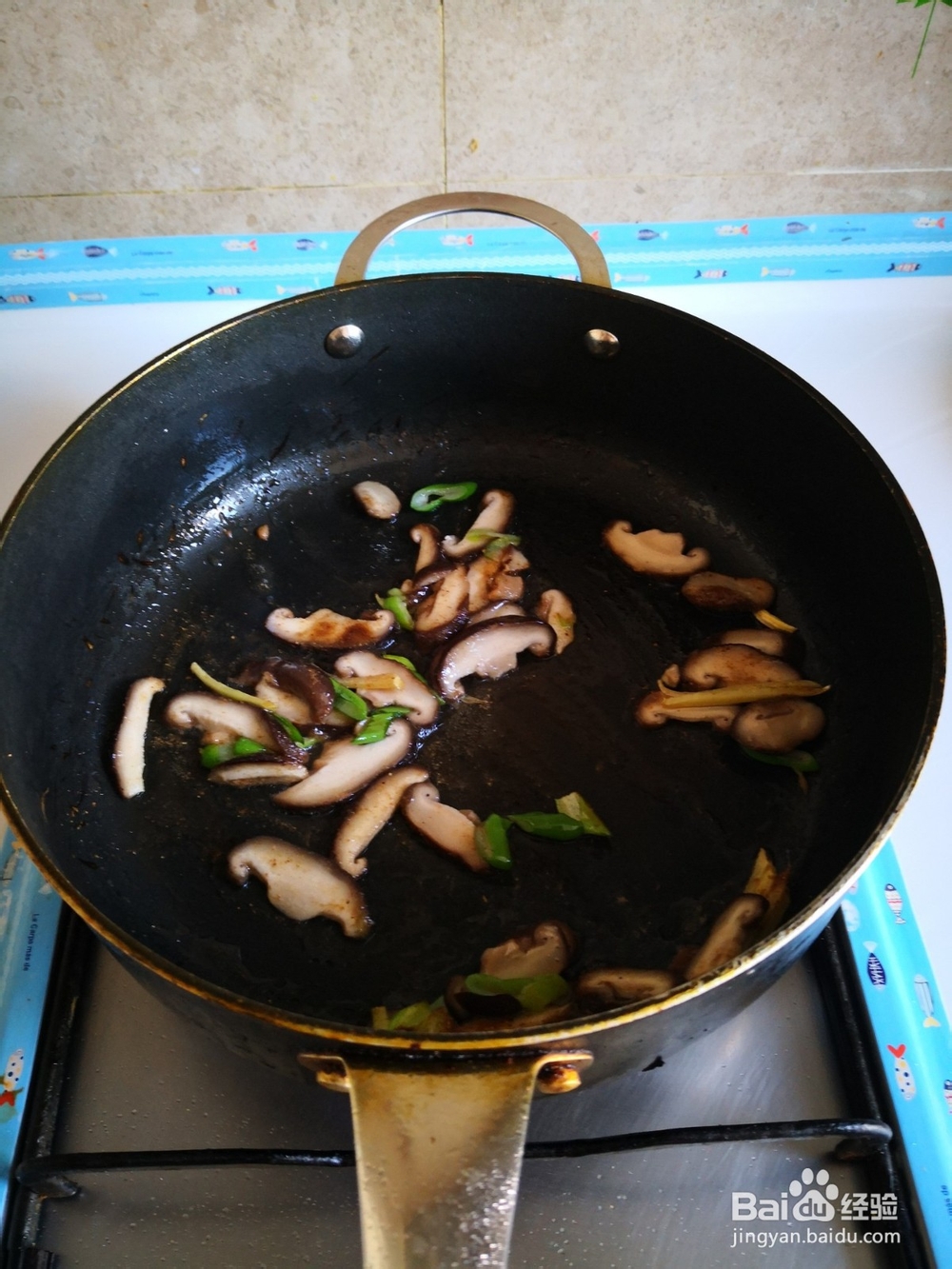 豆干炒蒜薹制作方法