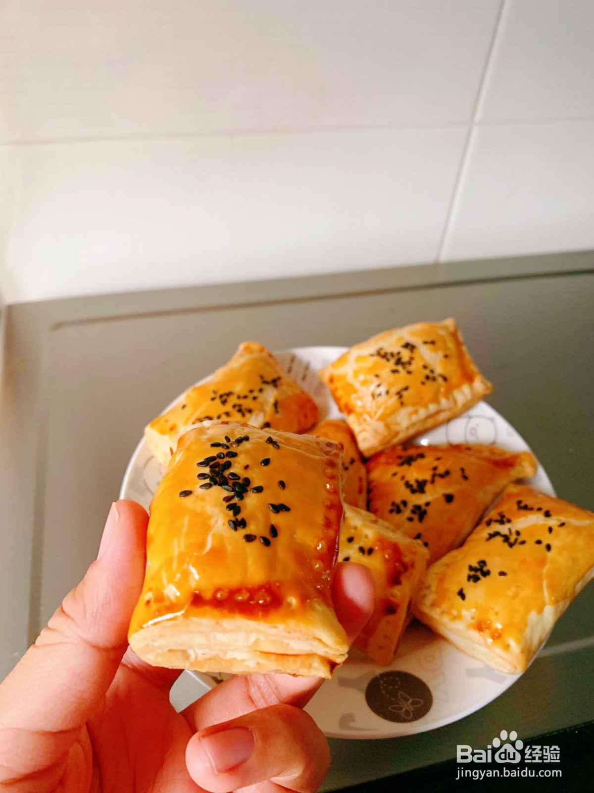 香酥浓郁的榴莲酥的做法