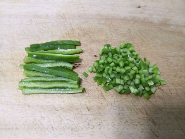 茄子青椒素包子