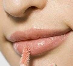 打造宋慧乔粉嫩嘟唇水润惹人怜爱