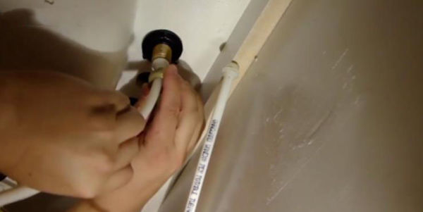 水龙头底部松动怎么办