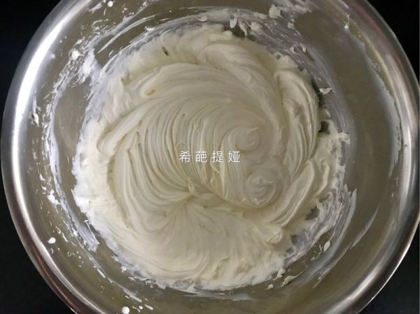 蓝莓芝士流心蛋糕